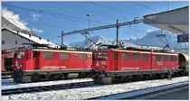 Ohne die Oldtimer gehts nicht bei der RhB. Ge 4/4 I 610  Viamala  und Ge 6/6 II 705  Pontresina/Puntraschigna  in Samedan. (08.11.2016)