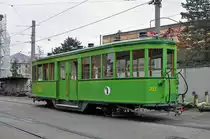 B3 702 steht auf dem Hof der Hauptwerkstatt. Die Aufnahme stammt vom 25.11.2016.