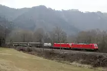 185 340 + 185... mit Güterzug bei Mixnitz am 13.12.2016.