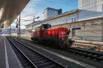 2068 040-1 bei einer Verschubfahrt in Salzburg Hbf.
Aufgenommen am 10.12.2016.