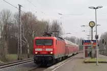 143 925 erreicht mit der aus Koblenz kommenden RB 27 den Endbahnhof Rommerskirchen.
Fotografiert wurde das Ganze am 21. Januar 2015.