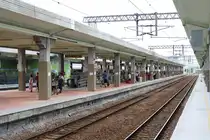 Mittelbahnsteig der Taitung Station am 09.Juni 2014.