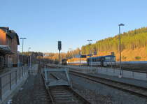 Ein Teil der Bahnsteige am 05.12.2016 in Johanngeorgenstadt.
