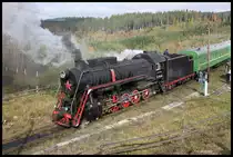 Blick auf die haltende L 3535 am 14.10.2016 bei Voronenko.