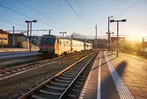 5047 078-0 und 5047 097-0 fahren als REX 5821 (Salzburg Taxham Europark - Braunau am Inn) in den Salzburger Hbf ein.
Aufgenommen am 29.12.2016.