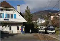 Ein CEV MVR GTW Be 2/6 begegnet in Fontanivent einem abgestellten MOB  Alpina . 
27. Dez. 2016