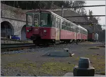 Der CEV Bt 222 und BDeh 2/4 74 in Vevey.
16. Dez. 2016