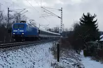 RE 26966 von Dresden nach Hof in Plauen mit 145 030 der PRESS  und Nationalexpresswagen. Als Ersatzverkehr für die MRB im Einsatz. Gesehen am 3.1.2017