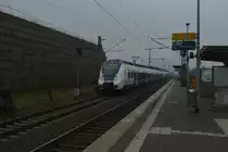 Eine vom NX 870 geführte RE7 donnert hier durch Allerheiligen gen Köln auf ihrem Weg nach Rheine. 8.1.2017