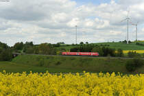 Ein unbekannter 612er passiert den Bahndamm bei Schwingen und wird in Kürze durch Oberkotzau fahren, 20.05.2016