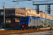 Italien: E 464.694 im Bahnhof  Stazione  di Venezia Santa Lucia / Venedig 31.12.2016