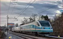 SŽ 310-005 fährt durch Maribor-Tabor Richtung Maribor HBF. /4.1.2017