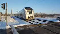 Ein Triebzug der Baureihe 1440 der MRB passiert am 19.01.17 als RB 45 den Bahnhof Zeithain in Richtung Chemnitz.