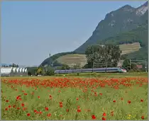 Ein SBB ETR 610 auf dem Weg nach Genève kurz nach Aigle.
27. Mai 2015