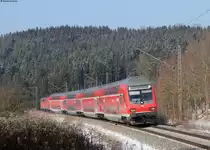 RE 19035 (Stuttgart Hbf-Singen(Htw)) mit Schublok 111 139-2 bei Neufra 20.1.17
