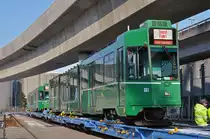 Am 17.und 18.01.2017 werden die ersten vier Be 4/6S der Serie 659 bis 686 auf einen Spezial Lastwagen verladen und ein kurzes Stück auf der Strasse zu einem Verladeplatz gefahren. Dann werden die Wagen auf einen Eisenbahnwagen geladen und werden eine Reise nach Sofia machen, wo sie eine zweite Heimat bekommen. Der Be 4/6S 661 ist aufgeladen und gesichert. Nun kann die lange Reise nach Sofia beginnen.