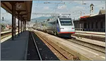Ein SBB ETR 470 verlässt als EC Milano - Zürich den Bahnhof Chiasso.
5. Mai 2014