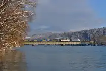 186 440 + 186 443 mit DGS 43129 am 18.01.2017 bei Kirchbichl. 