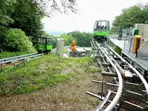 Erlebnisbergbahn-Luisenhöhe, Bergstation mit Antriebsmotor zwischen den beiden Gondeln; 160611