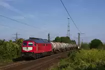 LEG's schönstes Stück konnte am 08.09.2016 in Ahlten abgelichtet werden. 
Zusammen mit mehreren Hobbykollegen wurde gemunkelt, was denn nun schönes kommen könnte. 
Traum der ganzen Meute war unter anderem die 232 673, welche seit kurzem in ihrem Orientroten Lack durchs Lande fährt. 
Siehe da; gerade mal 30 Minuten nach dem Wunsch wurde er wahr und das Gute Stückle kam mit einem Kesselwagenzug durch Ahlten gebraust. 
