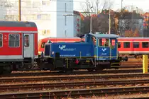 Die 335 013-9 der Laeger & Wöstendörfer GmbH & Co. KG, Berlin rangiert am 27.01.2017 in Berlin-Lichtenberg.
Die Maschine wurde 1968 in der Fa. Arnold Jung Lokomotivfabrik GmbH, Jungenthal, Kirchen a.d. Sieg unter der Fabriknummer 14053.
