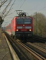 Ersatzverkehr für die mit Tunnelverbot belegten 422ziger leistete auch die 143 241-8 hier auf dem Weg nach Dortmund Hbf mit einem X-Wagenzug am Samstag den 28.1.2017.
Hier ist der Zug kurz vor der Haltestelle Dortmund Oespel. 