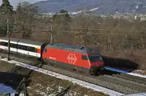 Re 460 088-8 hat den Bahnhof Kaiseraugst durchfahren und fährt Richtung Bahnhof Rheinfelden. Die Aufnahme stammt vom 06.01.2017.
