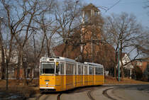 Tw.1450 in der Vasut utca kurzvor dem Bhf. Kelenföld.(26.01.2017)