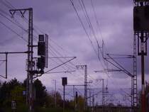 Oberleitungsgewirr und Norddeutsches Wetter in Elmshorn am 20.04.07