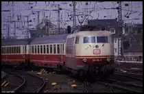 103116 fährt am 26.04.1990 mit IC 524  Münchner Kindl  um 14.05 Uhr in den HBF Köln ein.