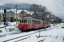 CEV/MVR: Nachdem Stefan Wohlfahrt den BDeh 2/4 74 mit dem Bt 222 bereits am 8. Januar 2017 in Blonay fotografierte, hatte am 9. Januar 2017 der Bahnbildfotograf aus Riedholz die selbe Idee. Zufälle gibt es.
Foto: Walter Ruetsch