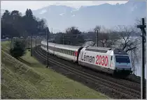 Zu meiner Freude kam dann auch noch die Re 460 075-5   Léman 2030  beim Château de Chillon vorbeigefahren.
11. Feb. 2017