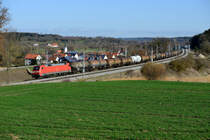 Am schon recht frühlingshaften 22. Februar 2016 konnte der GC 62548 von Vohburg nach Burghausen Wackerwerk bei Paindorf abgelichtet werden. Zuglok war 152 124, sie brachte den Kesselwagenzug bis München Nord.