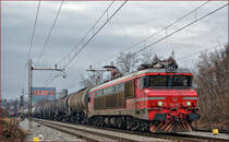 SŽ 363-036 zieht Güterzug durch Maribor-Tabor Richtung Norden. /7.2.2017