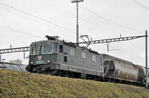 Re 430 364-0, durchfährt den Güterbahnhof Muttenz. Die Aufnahme stammt vom 21.02.2017.