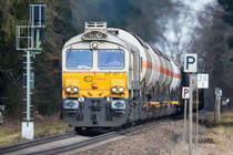 247 057-3 befördert einen kurzen Kesselwagenzug von Burghausen nach Mühldorf. Pirach, 23.02.2017

Hersteller: GM-EMD
Fabriknummer: 20068864-057
Baujahr: 2008
Heimat-Bw. z.Z.d. Aufnahme: Mühldorf
frühere Beheimatungen: Oberhausen-Osterfeld Süd
Eigentümer z.Z.d. Aufnahme: Euro Cargo Rail Paris
UIC-Nr.: 92 80 1266 457-1 D-DB
Betreibernr. z.Z.d. Aufnahme: 247 057-3
EBA-Nr.: EBA 07A18A 057
Radsatzfolge: Co'Co'
Vmax (km/h): 120
Leistung (kW): 2.420
Anfahrzugkraft (kN): 467
Dienstmasse (t): 130
Radsatzfahrmasse max. (t): 22
LüP (mm): 21.349  