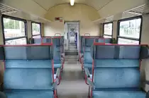 Blick durch das Sitzabtei am Wagenende im Hannover-Grün Design des Ludwigshafener ABnrz 403!
50 80 31-34 096 ABnrz 403.0

RE Mannheim-Karlsruhe 

Mannheim HBF

August 16 