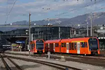 RBS: Nach der Ankunft in Doppeltraktion konnten am 27. Februar 2017 die beiden RABe 4/12 NExT per Zufall während der Abfahrt nach Bern sowie der Dienstfahrt in den Unterhalt werden.
Foto: Walter Ruetsch 
