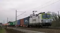 CAPTRAIN Vectron 193 892  Jerome  mit einem Containerzug von Hamburg kommend bei Winsen (Luhe) in Richtung Lüneburg; 04.03.2017
