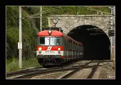 Triebwagen 4010 016 und 4010 024 fahren als IC 518 