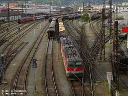 Zwei Schwestern 1144 trachten mit ihrem kurzen G�terzug gleichwohl den Brenner zu gewinnen.