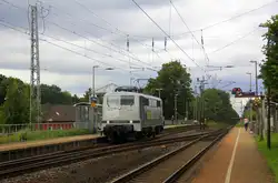 111 222 von Railadventure kommt als Lokzug aus Norddeutschland nach Aachen-Hbf und kommt die Kohlscheider-Rampe hoch aus Richtung Neuss,Herzogenrath und fährt durch Kohlscheid in Richtung