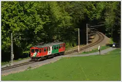 ET 2 als R 8605 von Feldbach nach Bad Gleichenberg, am 22.4.2019 zwischen den Haltestellen Fischa und Burgfried aufgenommen.