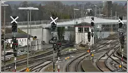 Wegen Sturmtief Sabine stehen in Lindau Hbf alle Signale Richtung DB auf Halt.