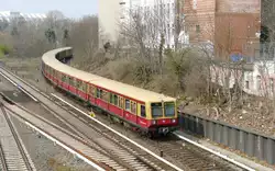 Die S 46 ''Macht die Biege'' mit der BR 485.