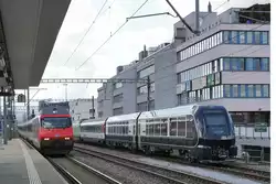 BLS Re 465 011 mit MOB GoldenPass Express Interfacewagen als Testzug Gümligen-Thun-Gümligen am 23.