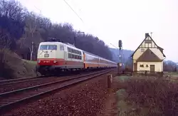 Kein ICE, kein Steuerwagen vorne - in den 1980er Jahre konnte man bei jedem EC/IC mit einer attraktiven Bespannung und 
