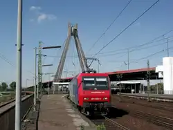 SBB 481 002 am 03.09.2003 auf der oberen Ebene des Hbf.
