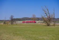 425 079 DB Regio als RB 58125 (W�rzburg Hbf - Treuchtlingen) bei Oberdachstetten Richtung Ansbach, 28.03.2022    