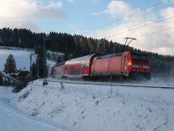 RE 4712 mit Schublok 146 230-8 am km 70,0 16.11.07.Dieser Zug wurde nicht bestreikt